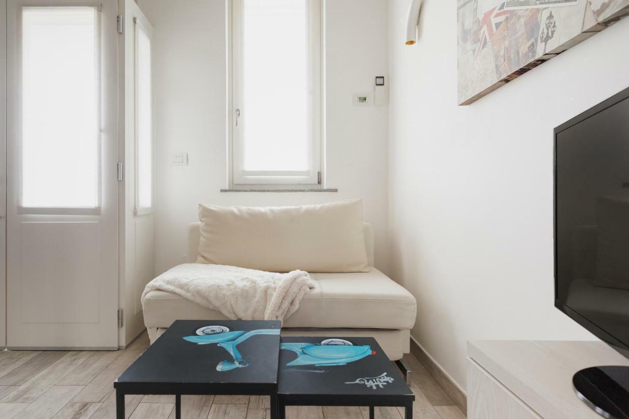 Charming Apartment On The Darsena Navigli - Pulizia Eccezionale ミラノ エクステリア 写真